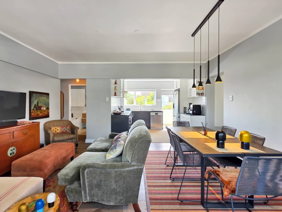 2 Bedroom Property for Sale in Sea Point Western Cape